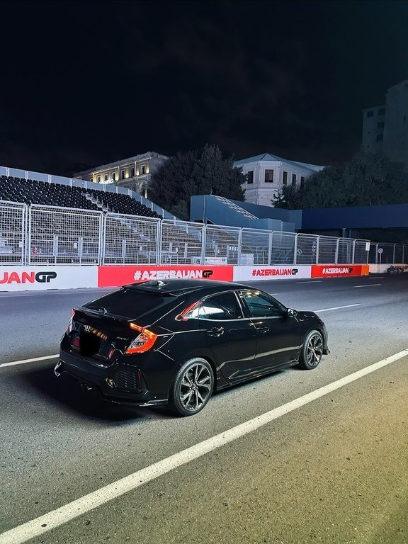 2018 Honda Civic, 1.5L, 142000km - Image 10