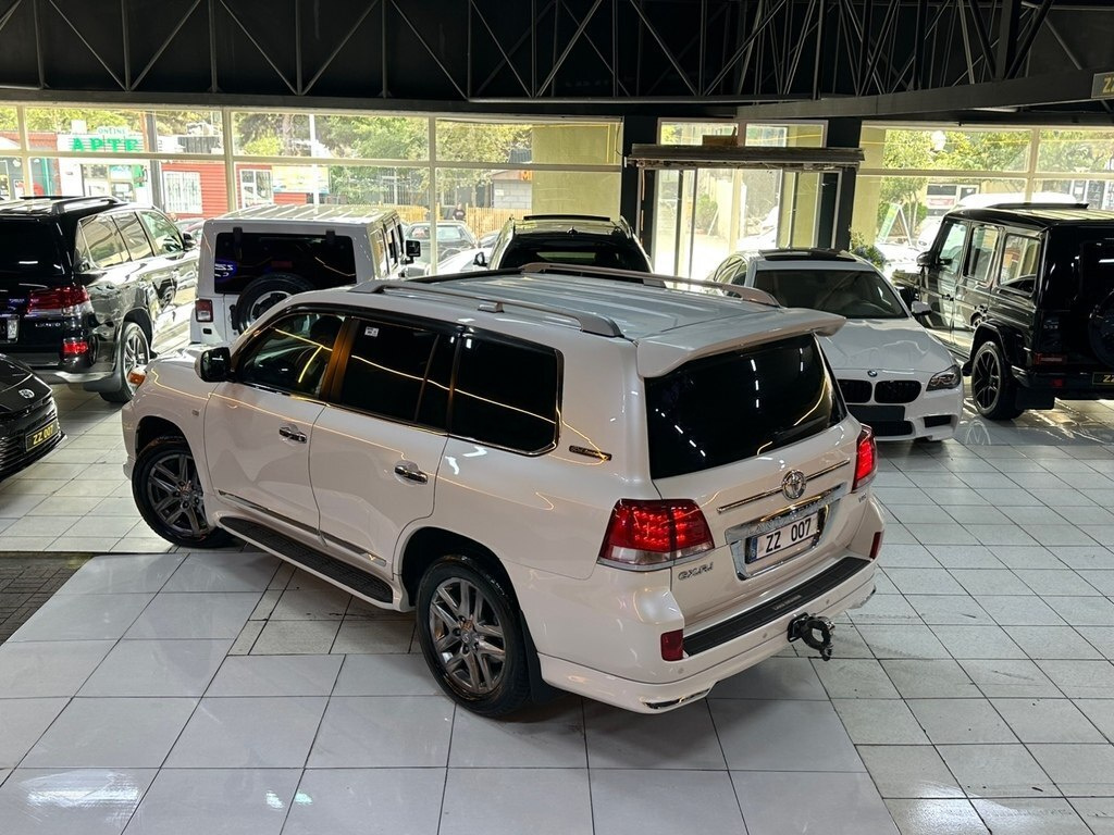 2011 Toyota Land Cruiser, 4.0L, 183500km - Image 12