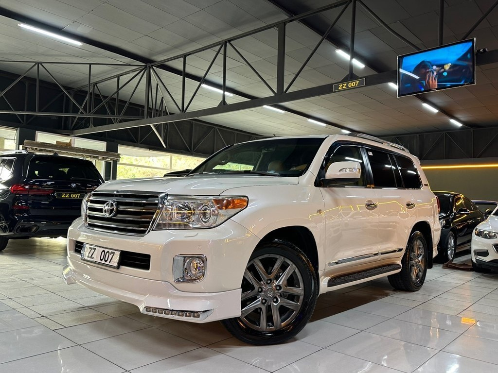 2011 Toyota Land Cruiser, 4.0L, 183500km - Image 4