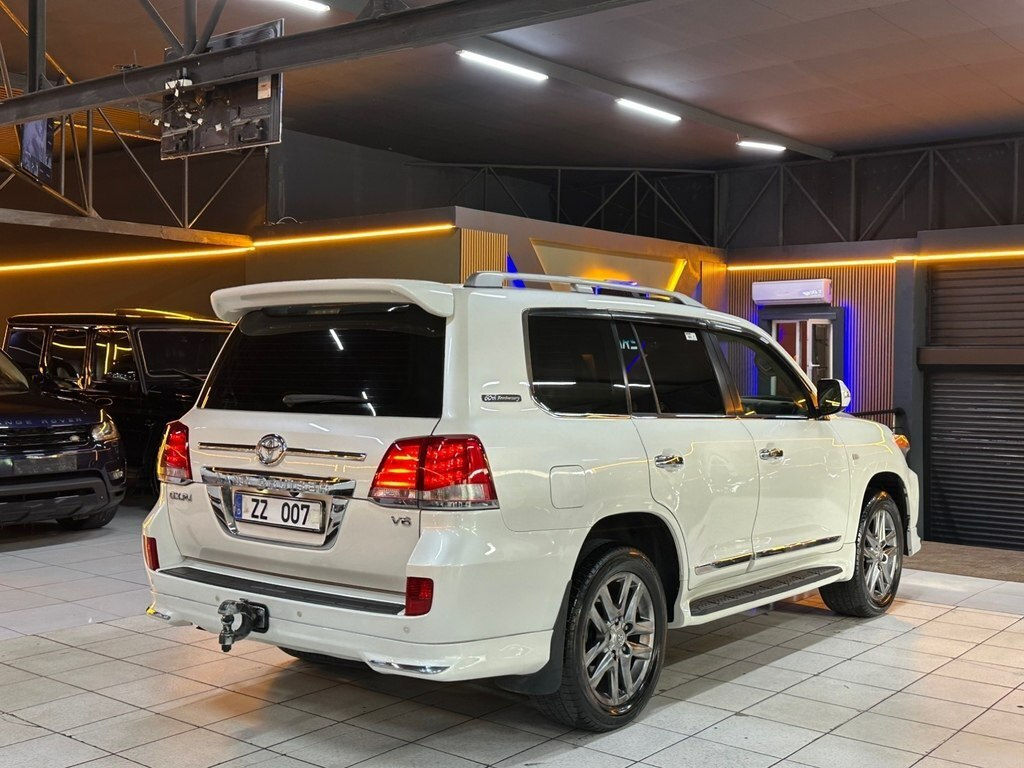 2011 Toyota Land Cruiser, 4.0L, 183500km - Image 6