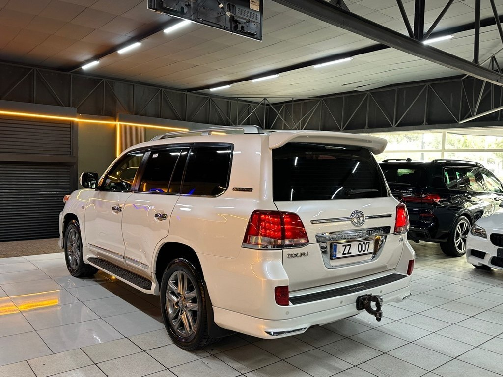 2011 Toyota Land Cruiser, 4.0L, 183500km - Image 8