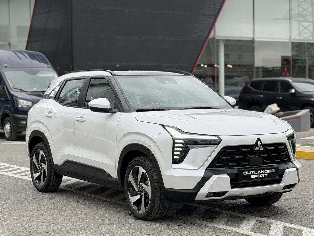 2026 Mitsubishi Outlander Sport, 1.5L, 0km - Image 2