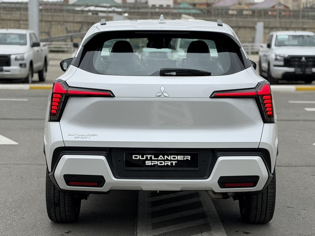 2026 Mitsubishi Outlander Sport, 1.5L, 0km - Image 4
