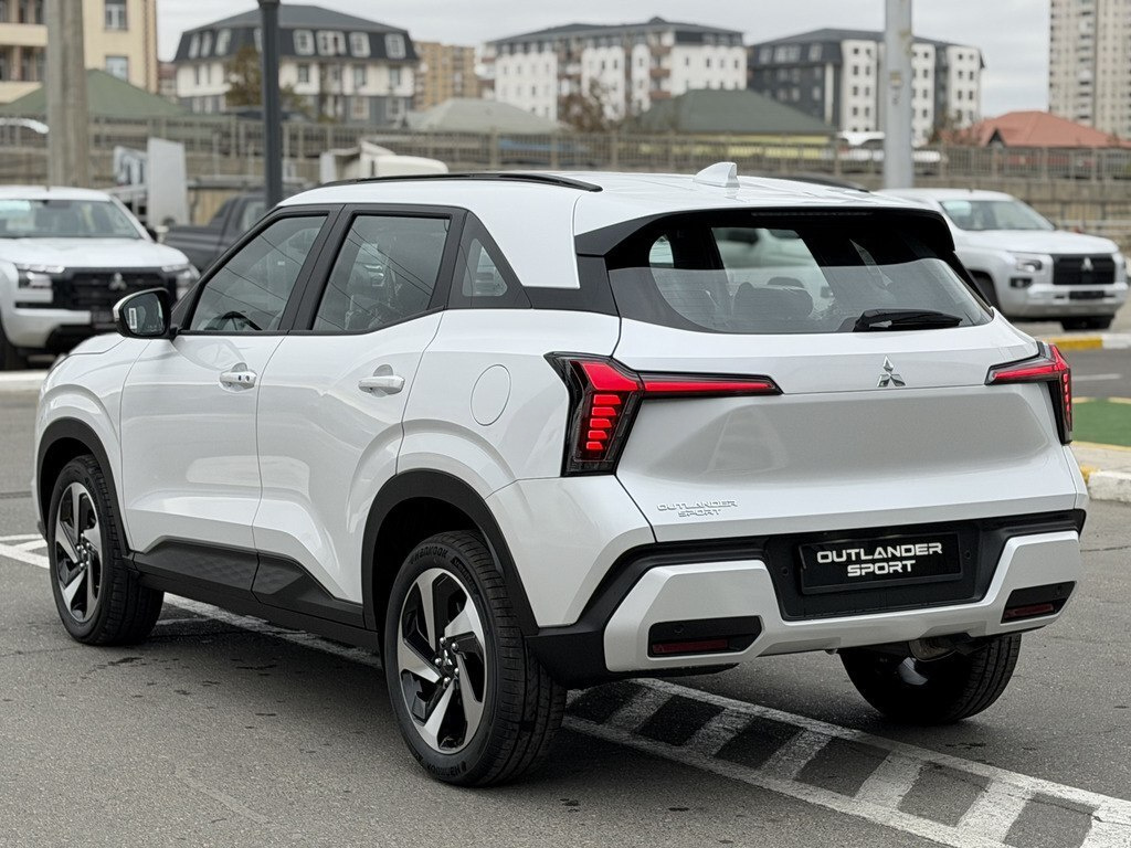 2026 Mitsubishi Outlander Sport, 1.5L, 0km - Image 5
