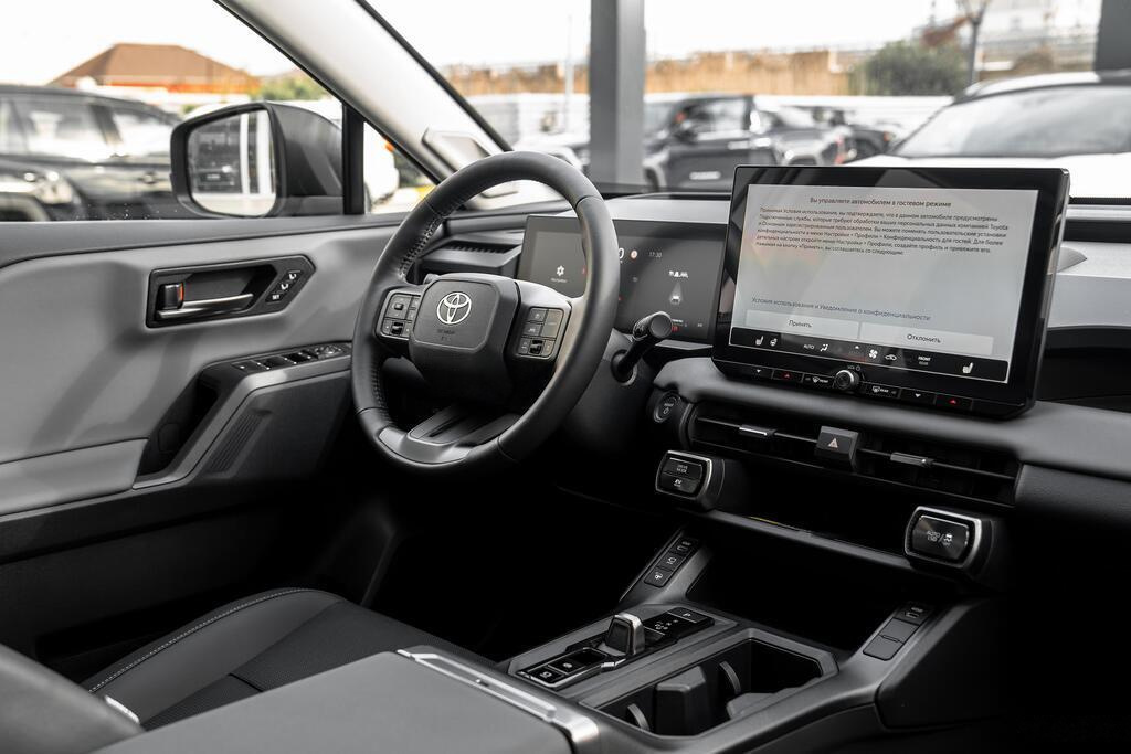 2026 Toyota RAV4, 2.5L, 0km - Image 11