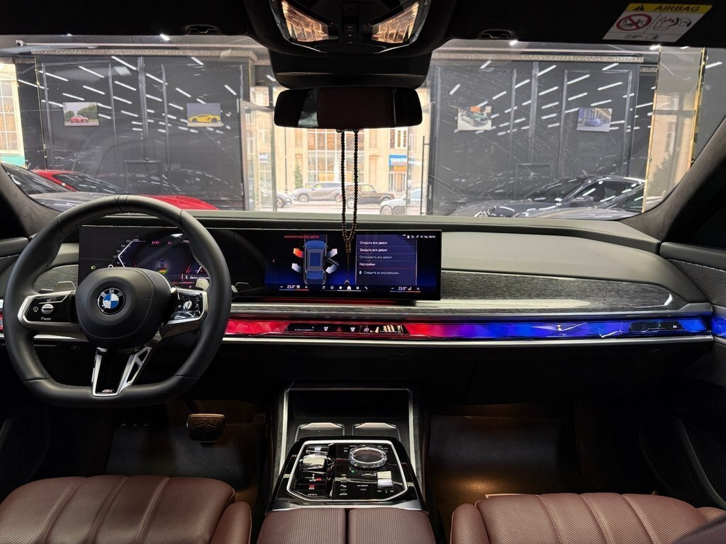 2023 BMW 740, 3.0L, 22000km - Image 20