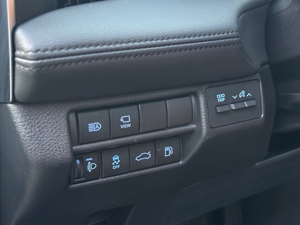 2022 Toyota Avalon, 2.5L, 29000km - Image 15