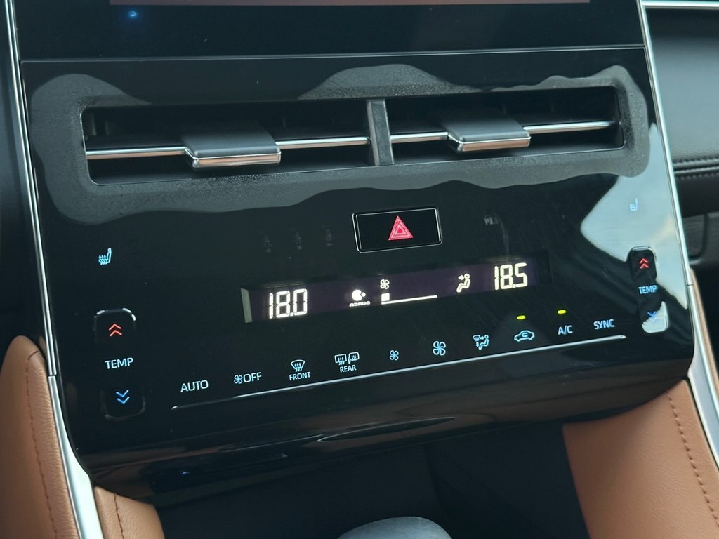 2022 Toyota Avalon, 2.5L, 29000km - Image 17
