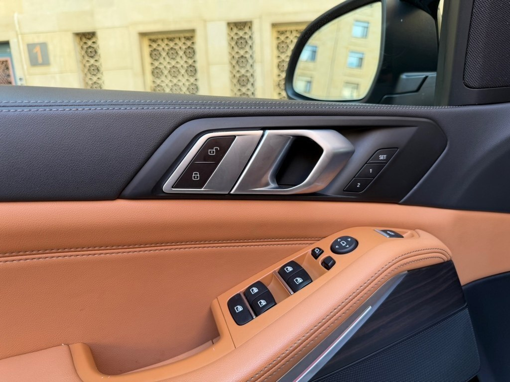 2024 BMW X5, 3.0L, 44000km - Image 14