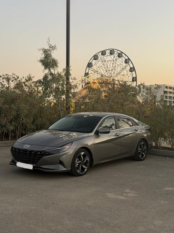 2022 Hyundai Elantra, 1.6L, 79270km - Image 2