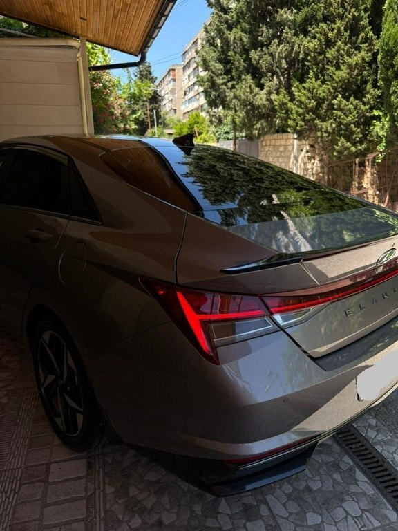 2022 Hyundai Elantra, 1.6L, 79270km - Image 5