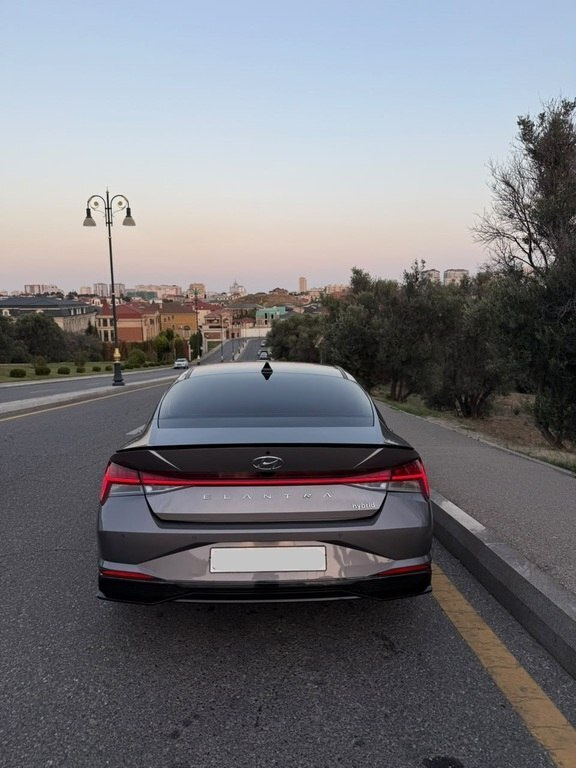 2022 Hyundai Elantra, 1.6L, 79270km - Image 6