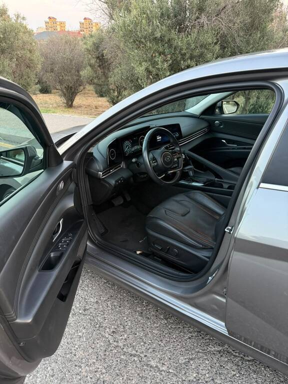 2022 Hyundai Elantra, 1.6L, 79270km - Image 8
