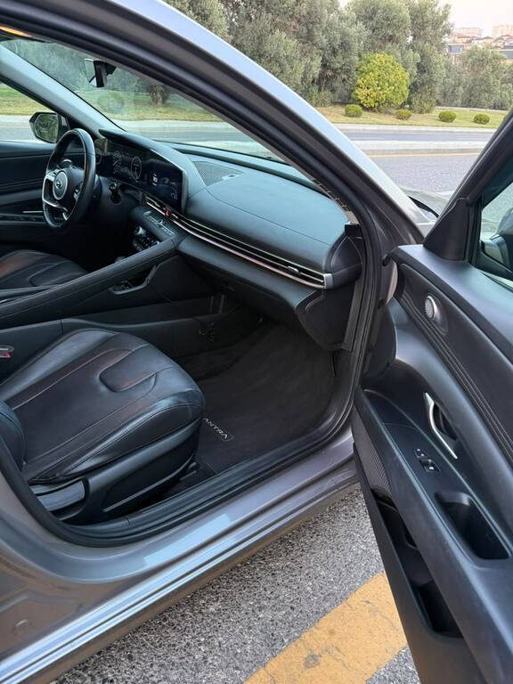2022 Hyundai Elantra, 1.6L, 79270km - Image 9