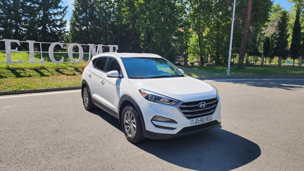 2016 Hyundai Tucson, 2.0L, 145000km - Image 2