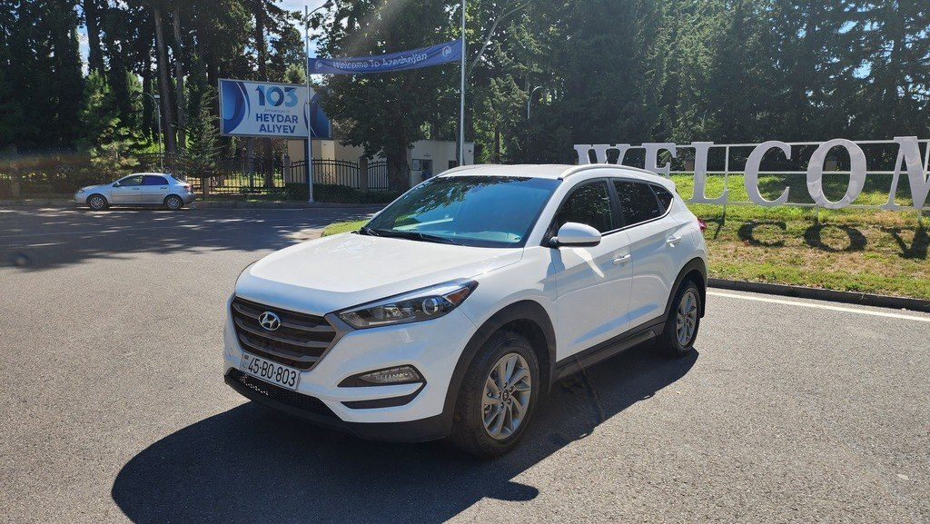 2016 Hyundai Tucson, 2.0L, 145000km - Image 3