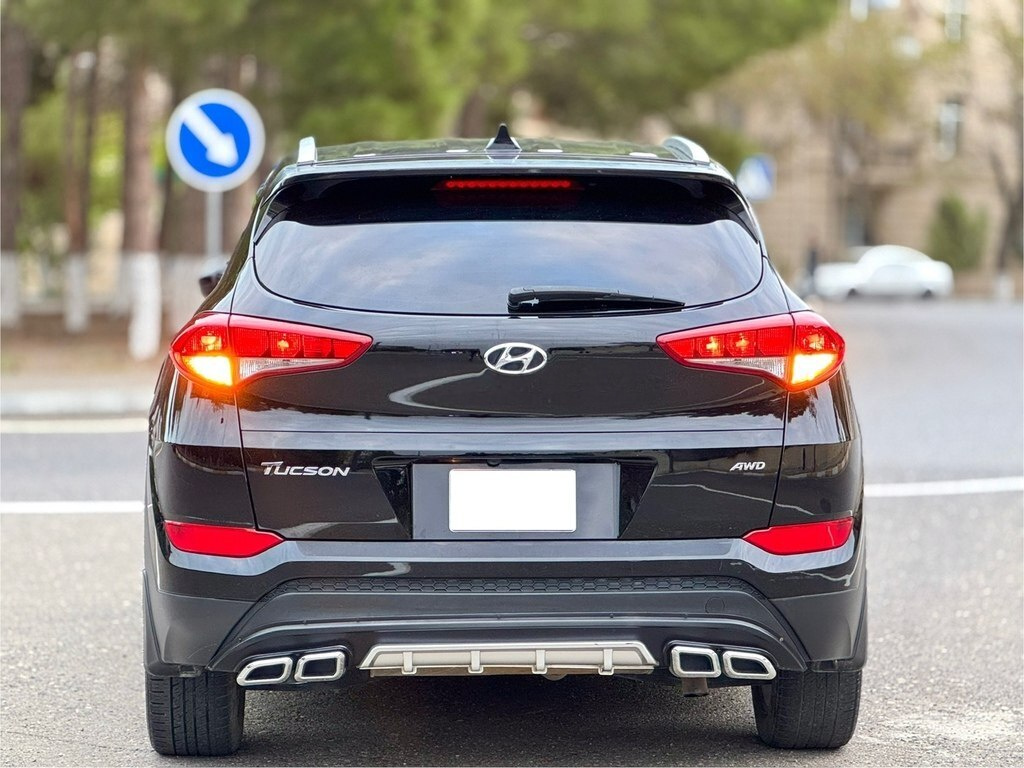 2019 Hyundai Tucson, 2.0L, 219000km - Image 7