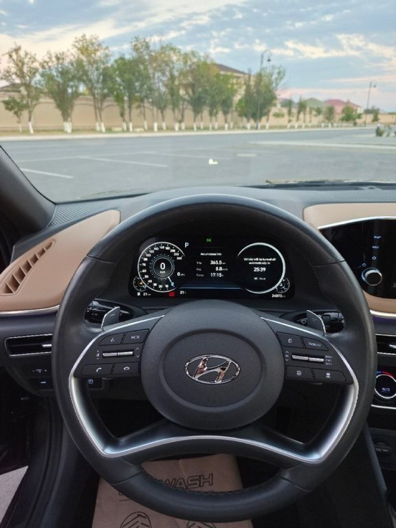 2020 Hyundai Sonata, 1.6L, 24000km - Image 6