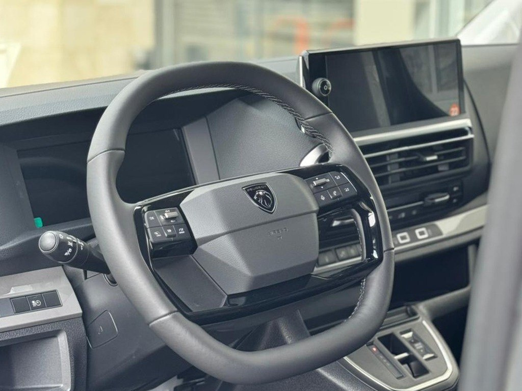 2024 Peugeot Traveller, 2.0L, 0km - Image 5