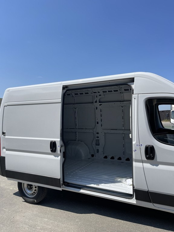 2025 Peugeot Boxer, 2.2L, 0km - Image 6