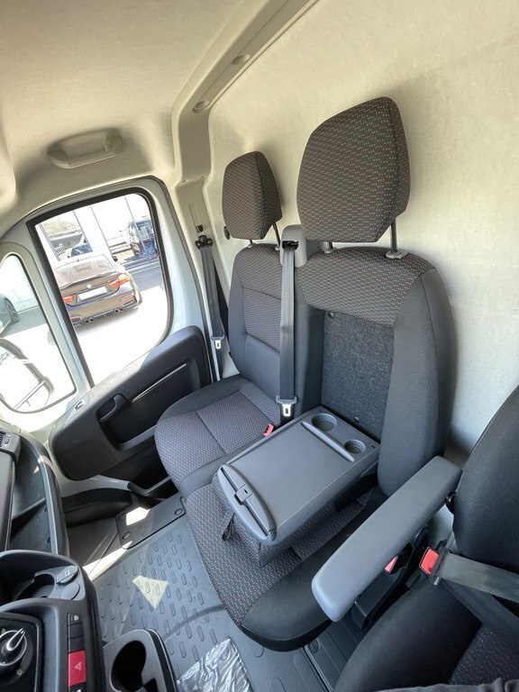 2025 Peugeot Boxer, 2.2L, 0km - Image 10