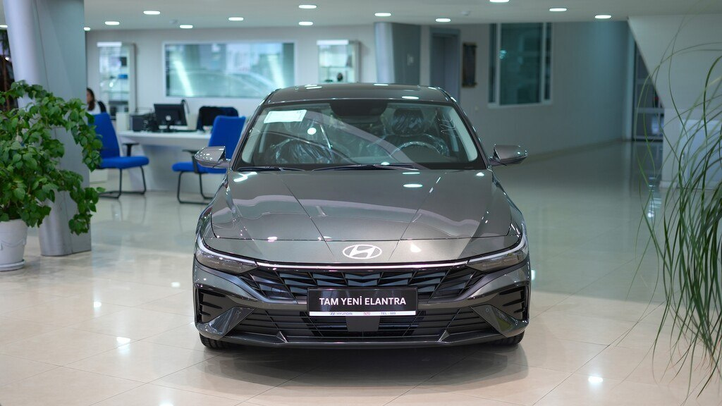 2025 Hyundai Elantra, 1.6L, 0km - Image 2