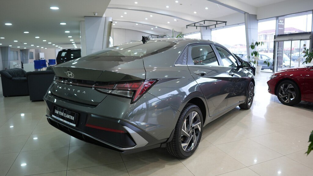 2025 Hyundai Elantra, 1.6L, 0km - Image 19