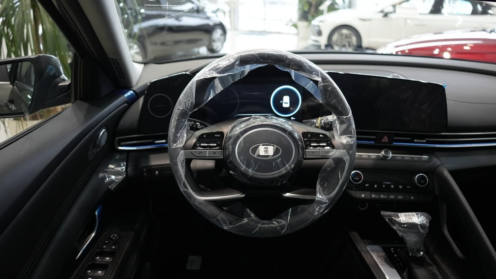 2025 Hyundai Elantra, 1.6L, 0km - Image 8