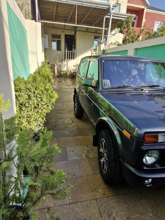 2016 LADA (VAZ) Niva, 1.7L, 182300km - Image 3