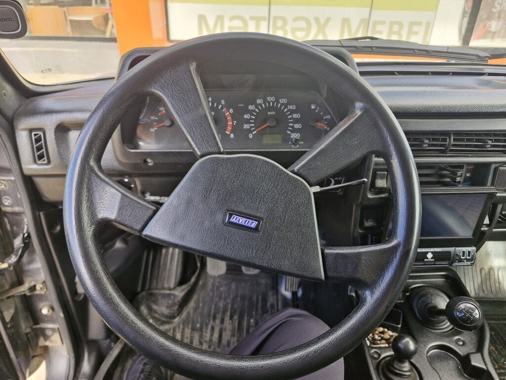 2016 LADA (VAZ) Niva, 1.7L, 182300km - Image 7