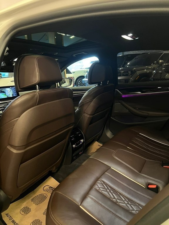 2021 BMW 530e, 2.0L, 116000km - Image 15