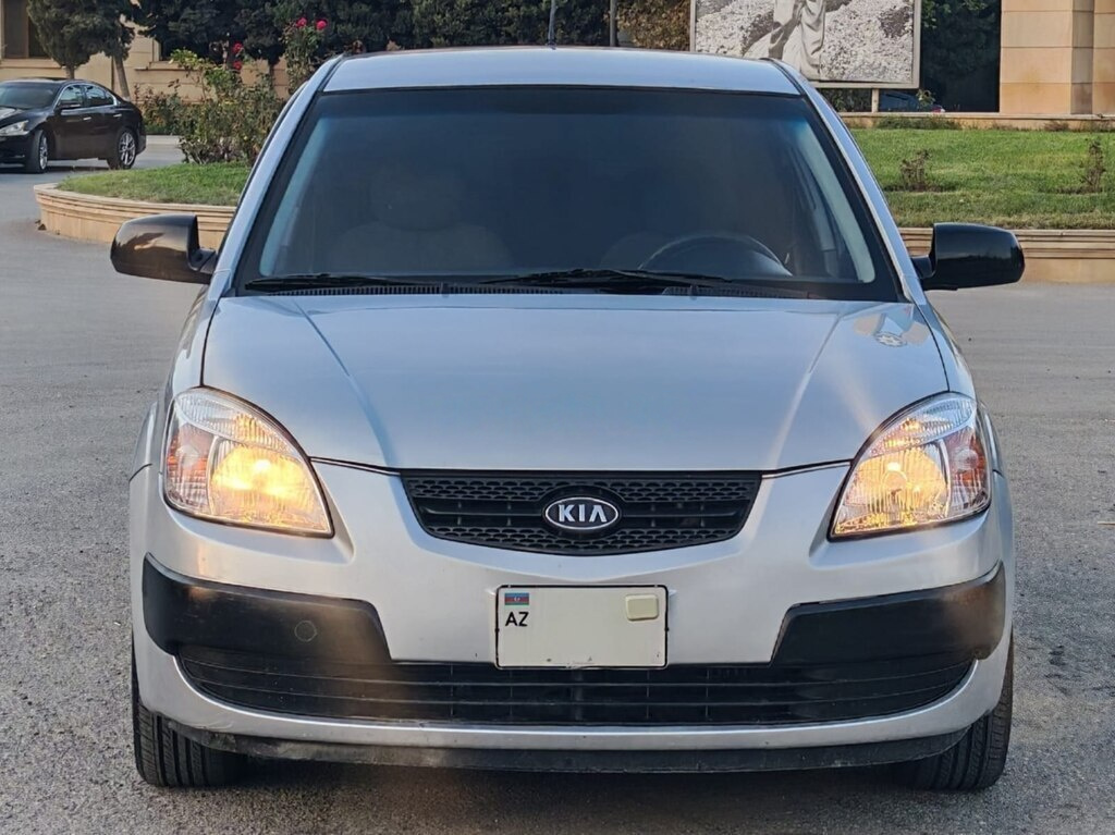 2005 Kia Rio, 1.5L, 184239km - Image 2