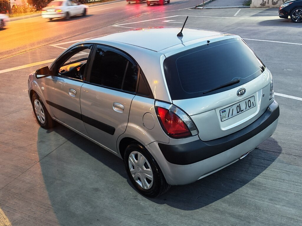 2005 Kia Rio, 1.5L, 184239km - Image 7