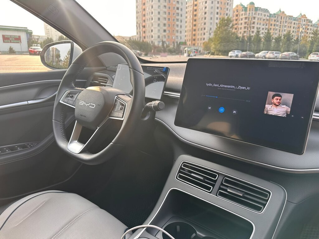 2025 BYD Destroyer 05, 1.5L, 11600km - Image 6