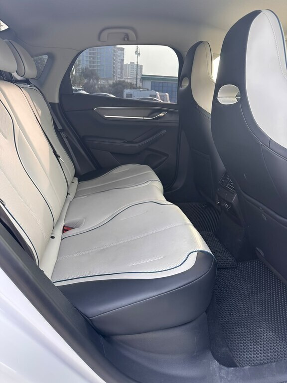 2025 BYD Destroyer 05, 1.5L, 11600km - Image 7