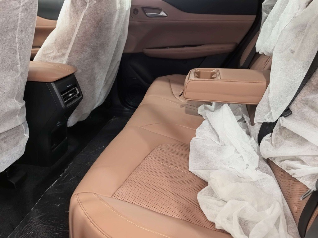 2025 Changan Uni-Z, 1.5L, 0km - Image 11