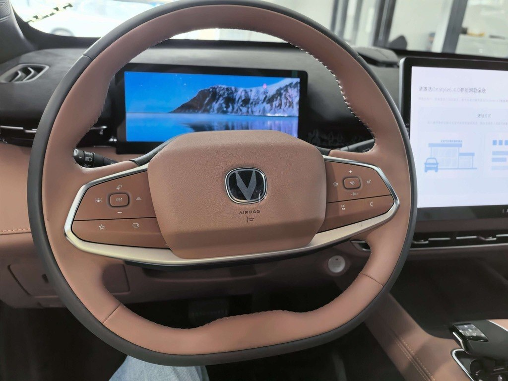 2025 Changan Uni-Z, 1.5L, 0km - Image 8