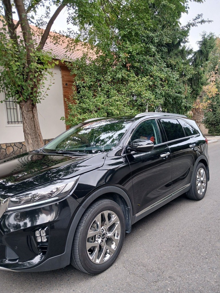 2019 Kia Sorento, 2.2L, 182000km - Image 3