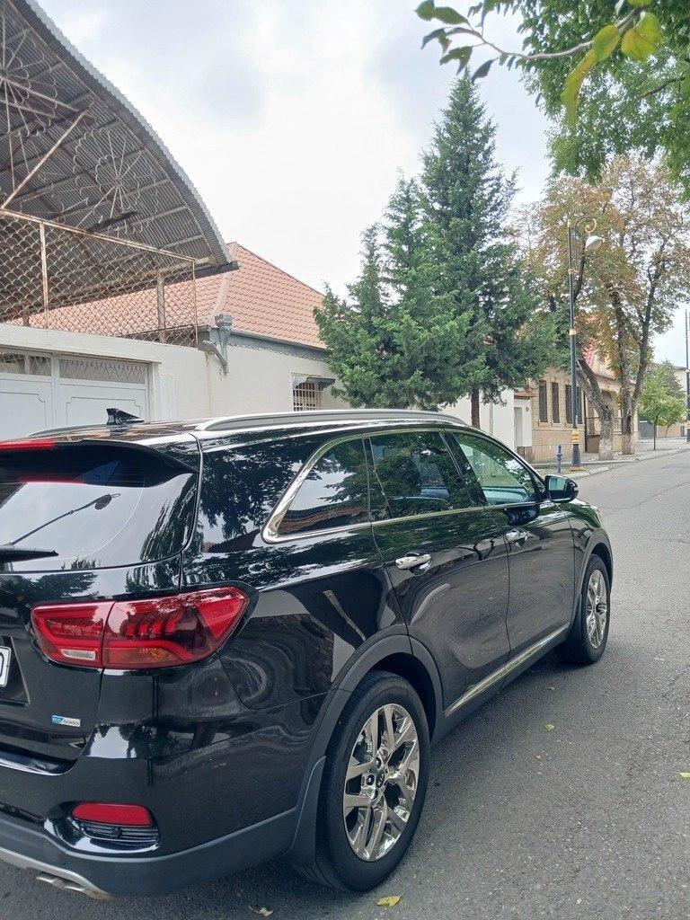 2019 Kia Sorento, 2.2L, 182000km - Image 5