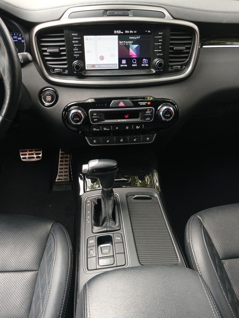 2019 Kia Sorento, 2.2L, 182000km - Image 8