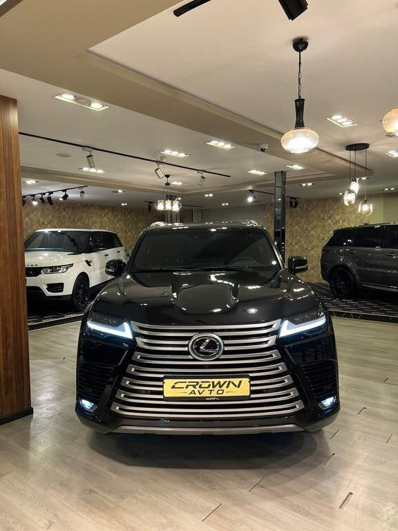 2023 Lexus LX 600, 3.5L, 14000km - Image 2