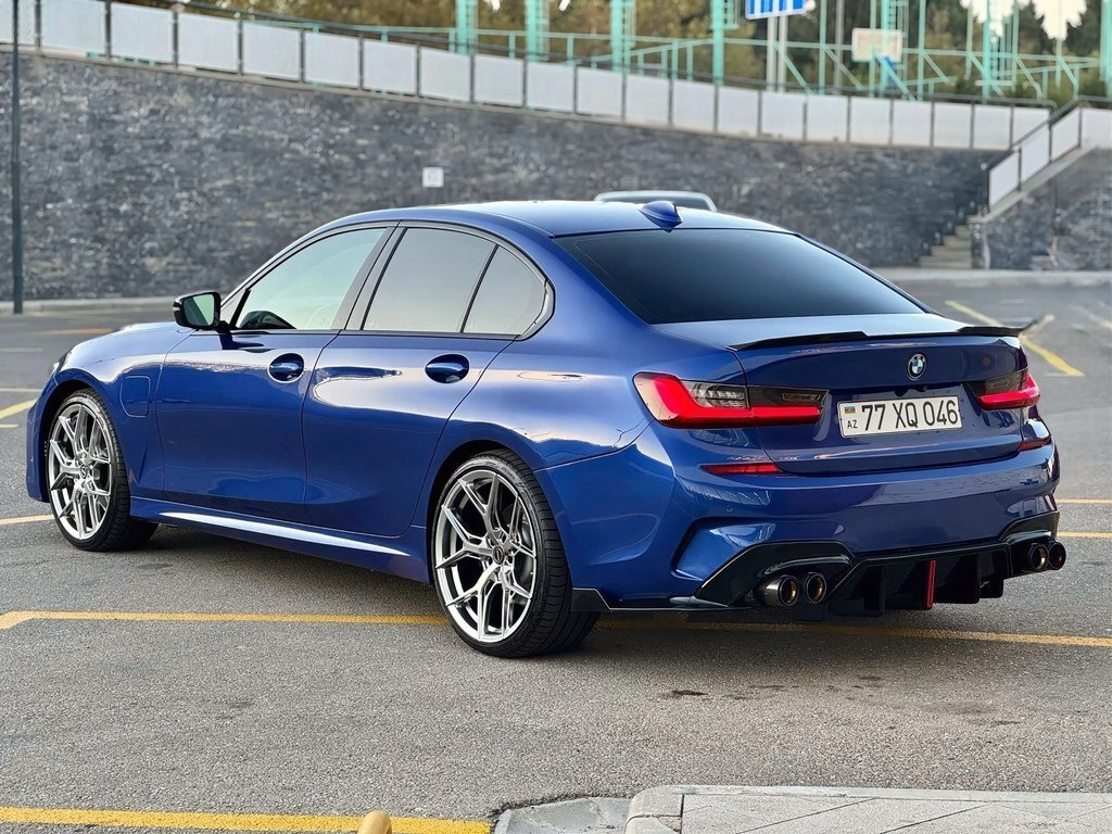 2021 BMW 330e, 2.0L, 203000km - Image 9