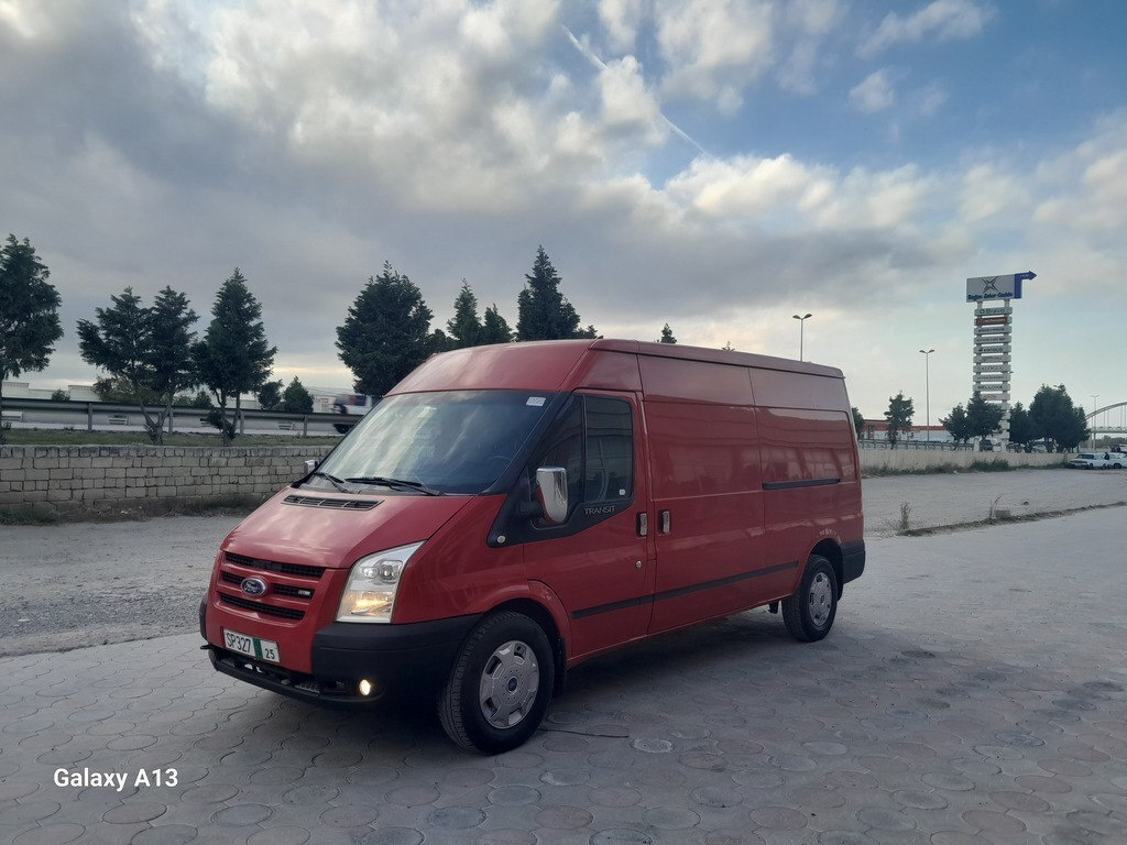2008 Ford Transit, 2.4L, 295320km - Image 2