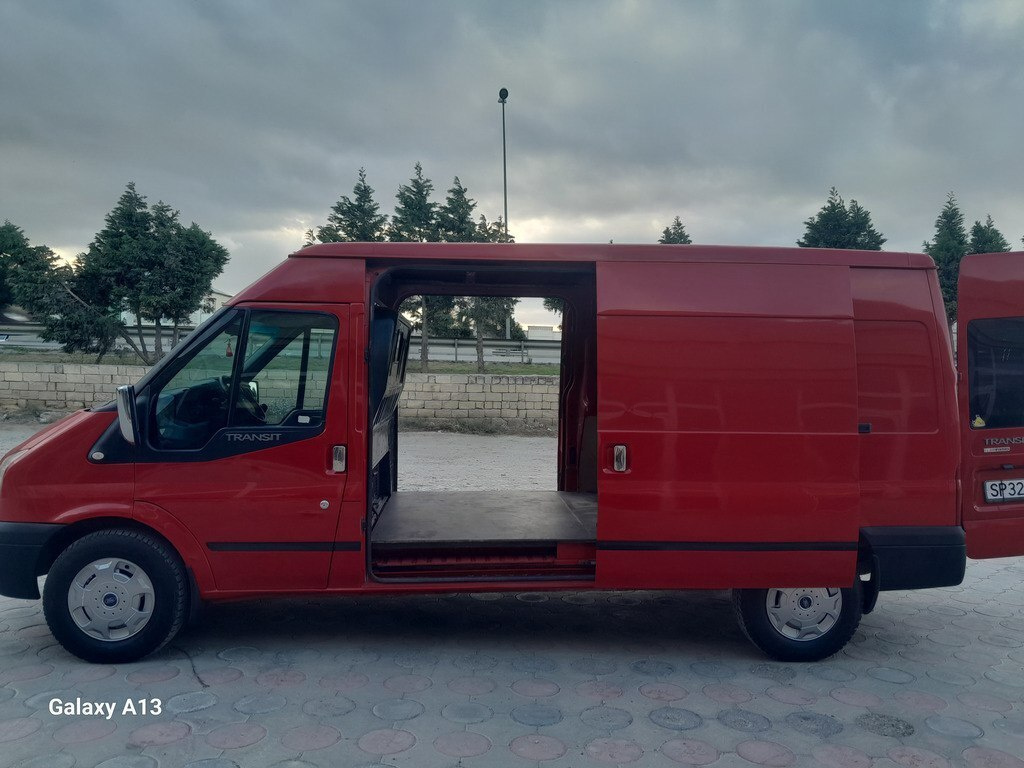 2008 Ford Transit, 2.4L, 295320km - Image 4