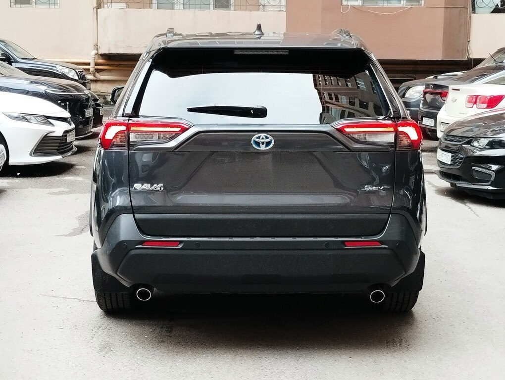 2025 Toyota RAV4, 2.5L, 10000km - Image 4