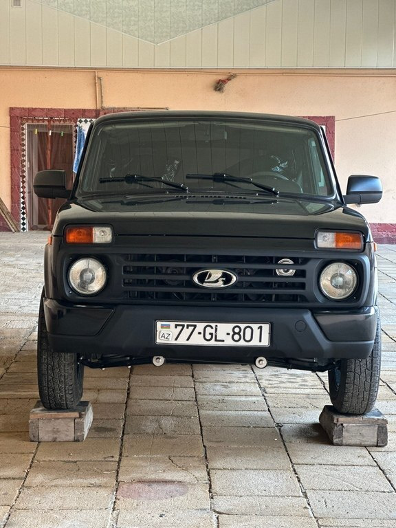 2019 LADA (VAZ) Niva, 1.7L, 112788km - Image 1