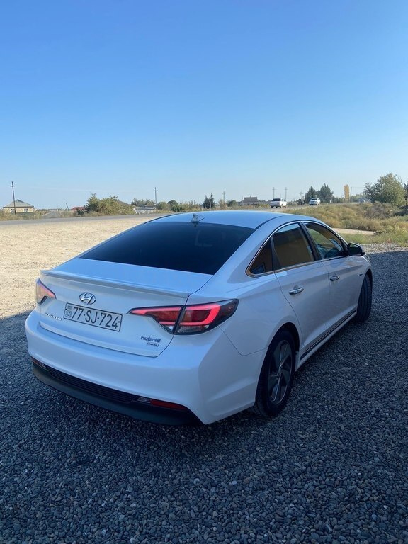 2017 Hyundai Sonata, 2.0L, 128748km - Image 3