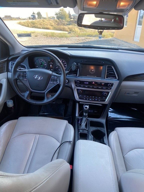 2017 Hyundai Sonata, 2.0L, 128748km - Image 10