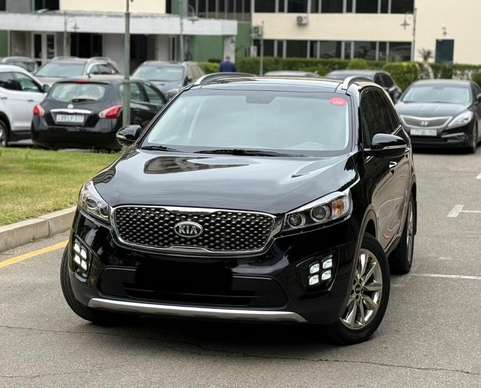 2017 Kia Sorento, 2.0L, 171271km - Image 1