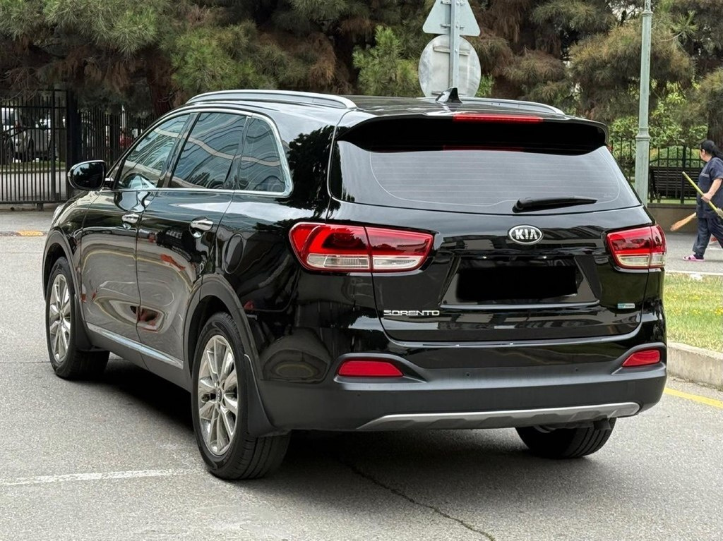 2017 Kia Sorento, 2.0L, 171271km - Image 4